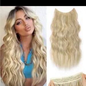 Luxurious Blonde Wavy Hairpiece